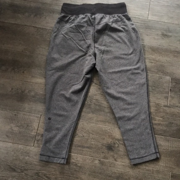 #4 Lululemon cropped joggers🍋 - Picture 3 of 4